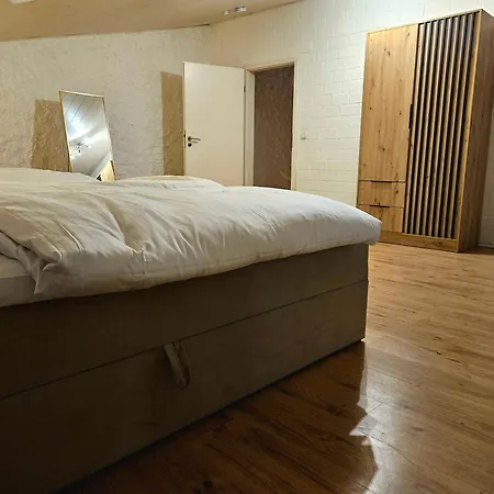 Well & Fit Exklusive Ferienwohnung Fuer 7 Personen Bayreuth Exterior foto