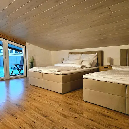 Well & Fit Exklusive Ferienwohnung Fuer 7 Personen Bayreuth Exterior foto